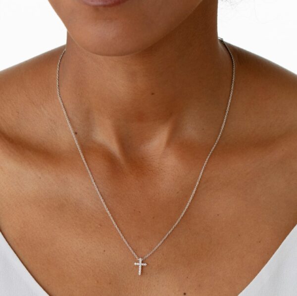 HEARTS ON FIRE SIGNATURE CROSS PENDANT - SMALL HFPSIGCR00118Y - Image 3