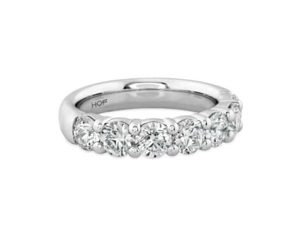 HEARTS ON FIRE 7-STONE DIAMOND BAND HBASIG700508W-C