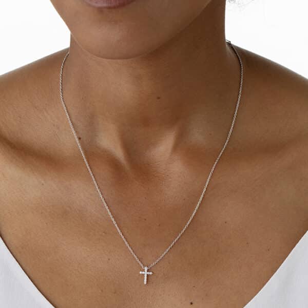 HEARTS ON FIRE DIAMOND CROSS NECKLACE HFPSIGCR00118W - Image 3