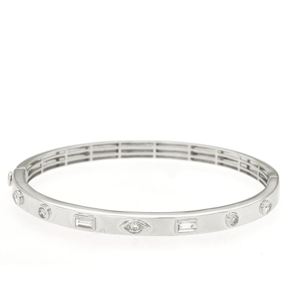 WHITE GOLD DIAMOND BANGLE WH1778D
