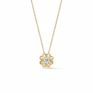 HEARTS ON FIRE WHIMSICAL CLOVER SINGLE DIAMOND PENDANT NECKLACE UU31638YGHV0201700