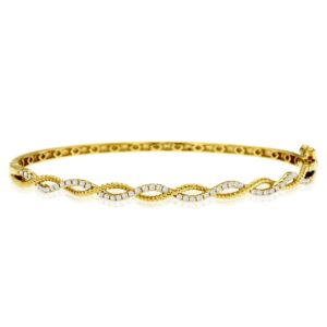 YELLOW GOLD DIAMOND BANGLE C9100D