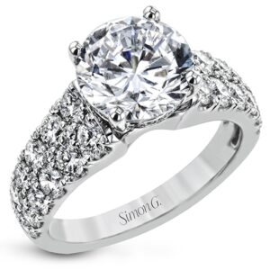SIMON G. ROUND-CUT ENGAGEMENT RING IN 18K LR2600