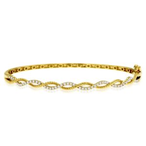 YELLOW GOLD DIAMOND BANGLE C9100D