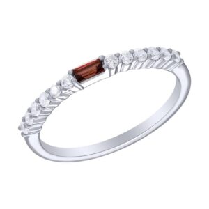 WHITE GOLD GARNET & DIAMOND RING M6773