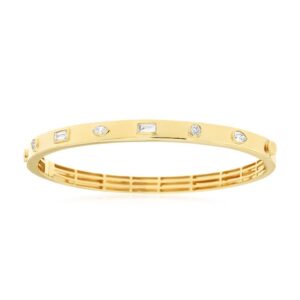 YELLOW GOLD DIAMOND BANGLE H1778D