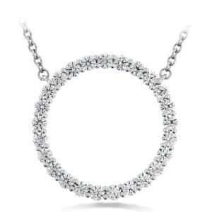 HEARTS ON FIRE SIGNATURE CIRCLE PENDANT - LARGE HFPSIGC00668W