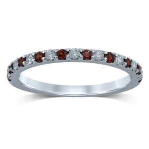 WHITE GOLD GARNET & DIAMOND BAND M4773