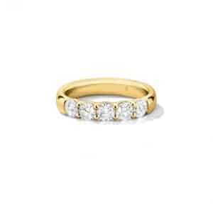 HEARTS ON FIRE SIGNATURE 5-STONE BAND UU29428YGHV1006500