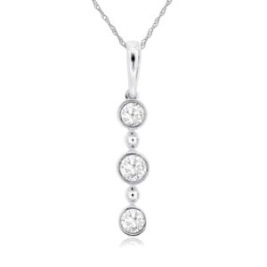 WHITE GOLD DIAMOND PENDANT WC9239D